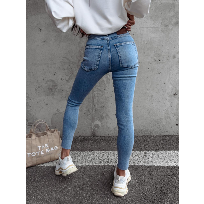 SPODNIE JEANSOWE FIT MOM Z PRZETARCIAMI FUTURE BLUE