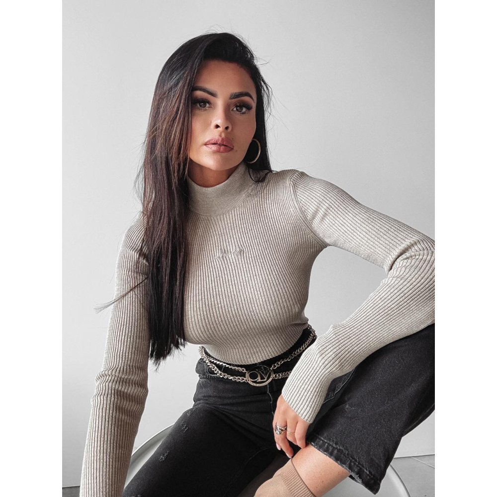 SWETER PRĄŻKOWANY HAFT OLAVOGA RIYA BEIGE