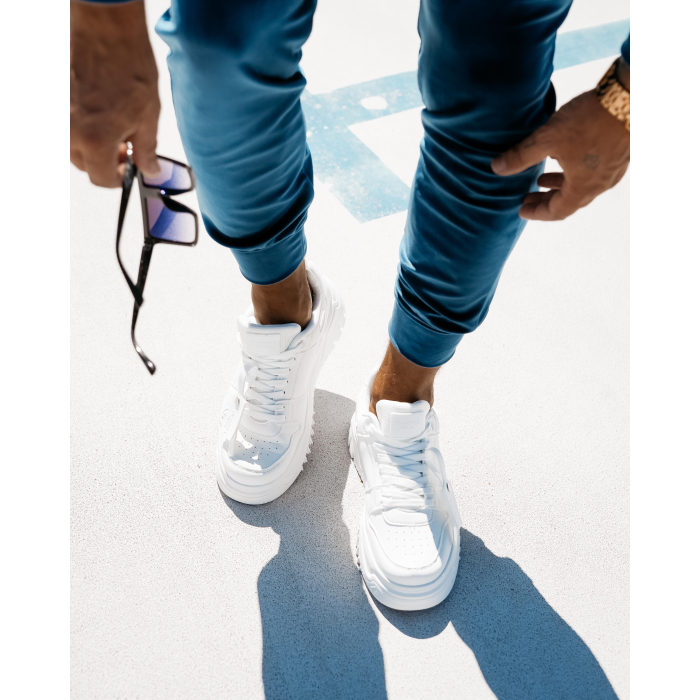 BUTY MĘSKIE SNEAKERSY NA GRUBSZEJ PODESZWIE OLAVOGA MEN SHOES GTX WHITE
