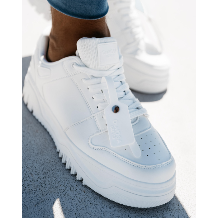 BUTY MĘSKIE SNEAKERSY NA GRUBSZEJ PODESZWIE OLAVOGA MEN SHOES GTX WHITE