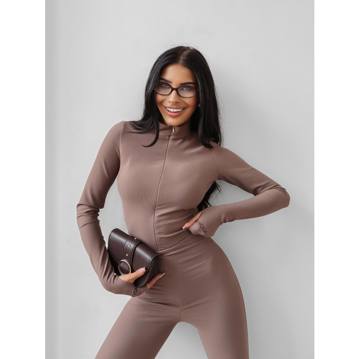 KOMBINEZON PRĄŻKOWANY MODELUJĄCY OLAVOGA TIMELESS EMBER CAPPUCCINO