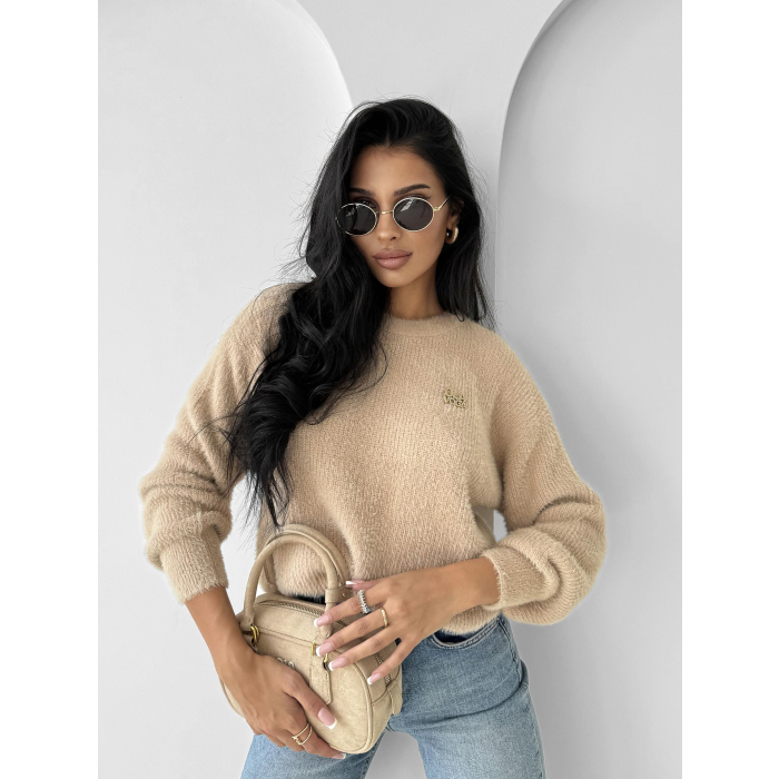 SWETER OVERSIZE GOLD PIN OLAVOGA AURAMISU BEIGIE