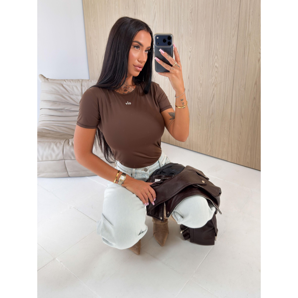 T-SHIRT SLIM FIT OLAVOGA BASTU BROWN T-SHIRT SLIM FIT OLAVOGA BASTU BROWN
