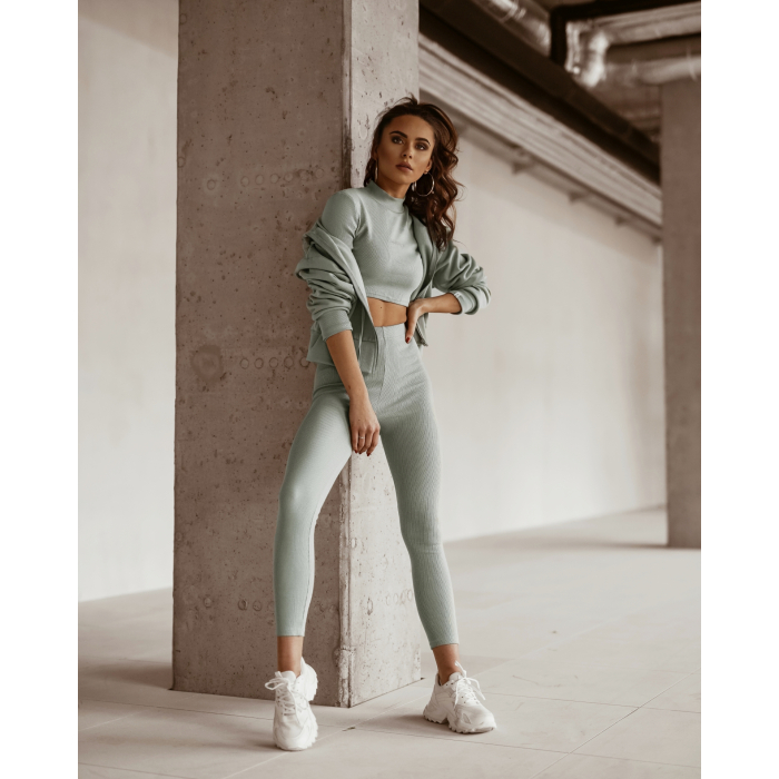 BLUZA BASIC LOOK OLIWKA