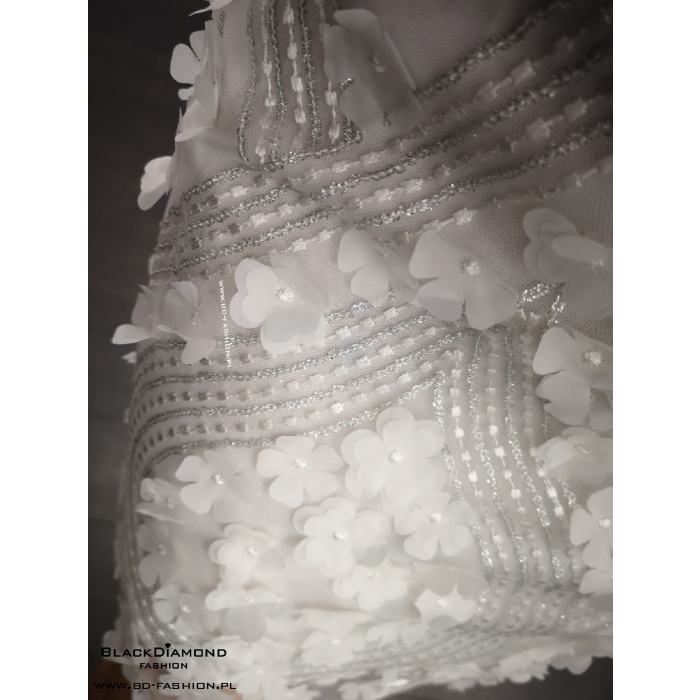 SUKIENKA 3D FLOWER WHITE
