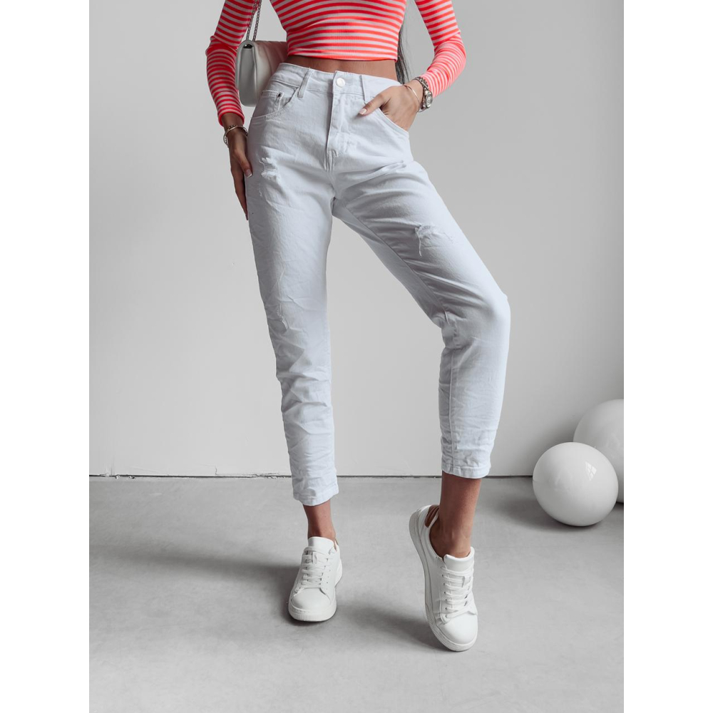 SPODNIE JEANSOWE MOM FIT CAMI WHITE