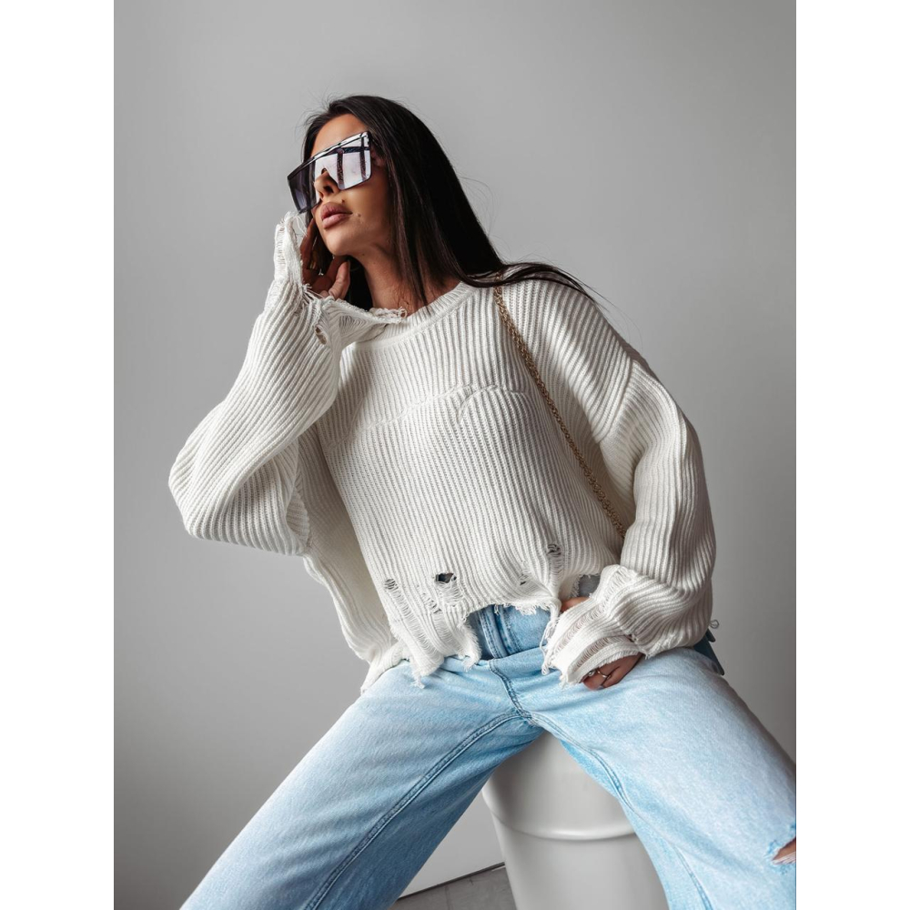 SWETER OVERSIZE SZARPANY DZIURY HAFT OLAVOGA MILEY ECRU