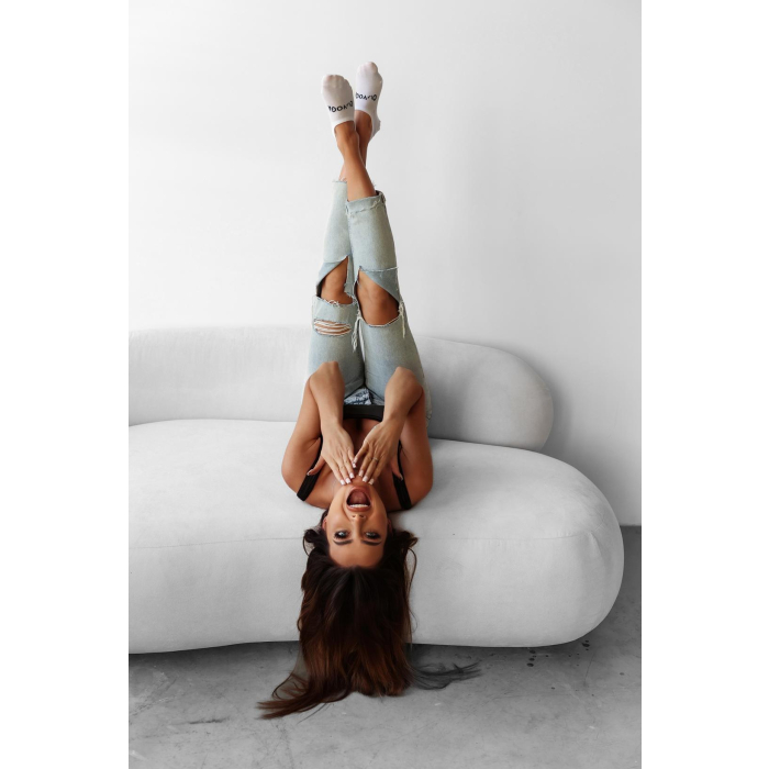 SKARPETKI WOMAN SOCKS STOPKI OLAVOGA ECRU