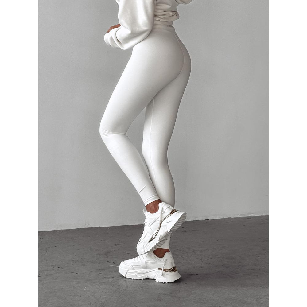 SPODNIE LEGGINSY PRĄŻKOWANE MODELUJĄCE OLAVOGA ALJA ECRU