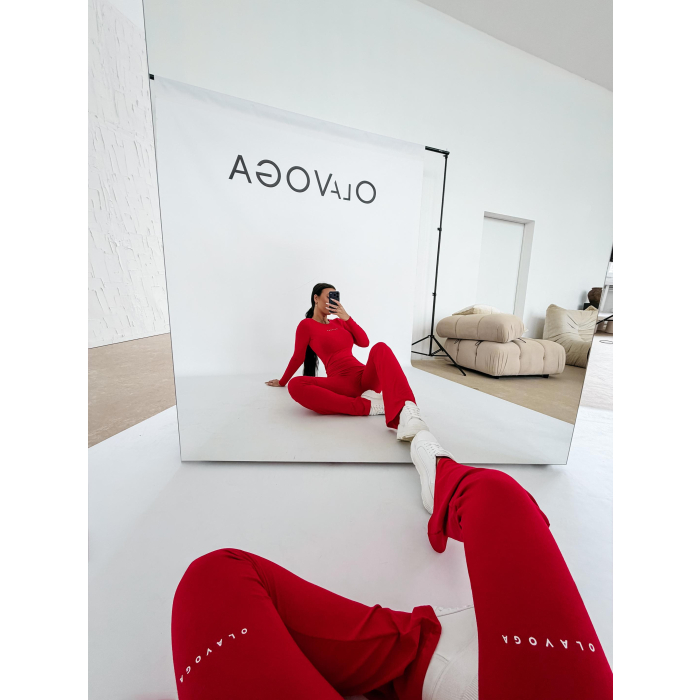 KOMPLET DAMSKI MODELUJĄCY OLAVOGA UNWIND RED