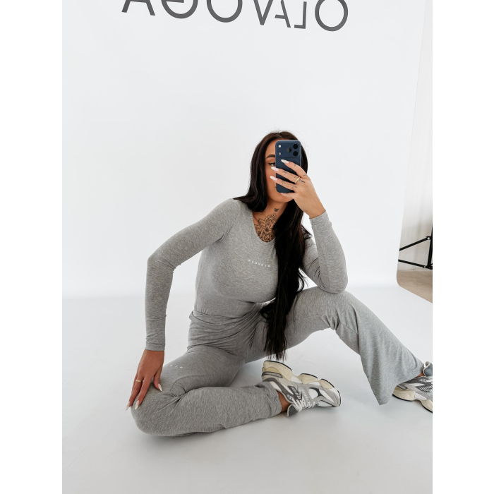 KOMPLET DAMSKI MODELUJĄCY OLAVOGA UNWIND GRAY