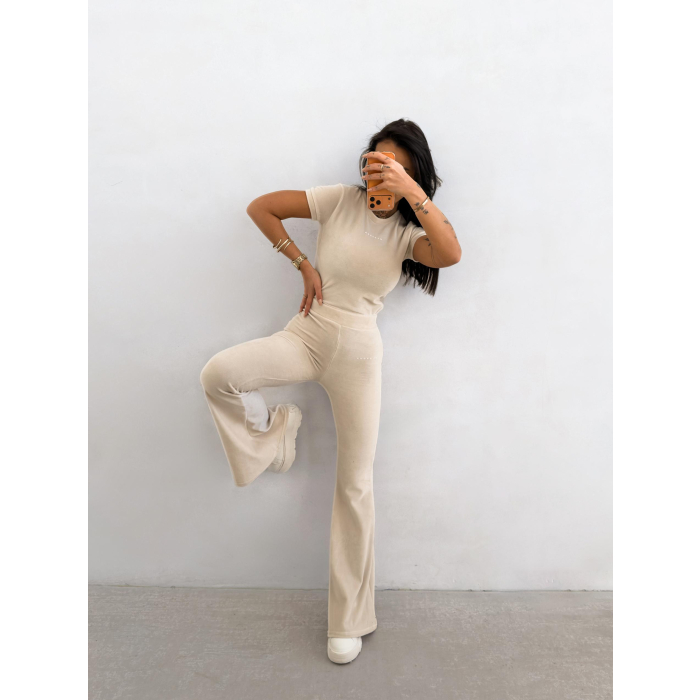 KOMPLET DRES WELUROWY Z KRÓTKIM RĘKAWEM OLAVOGA CORE BEIGE