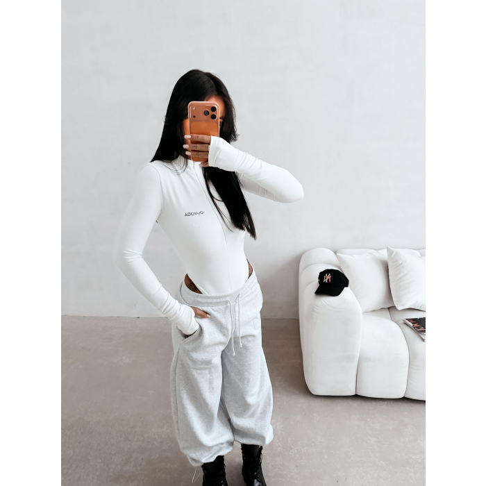BODY DAMSKIE NA ZAMEK MODELUJĄCE OLAVOGA ESSENTIAL ECRU