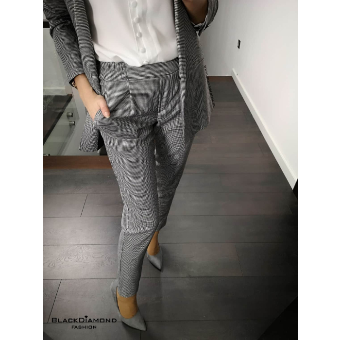 GARNITUR SUIT ELAGANT PEPITKA