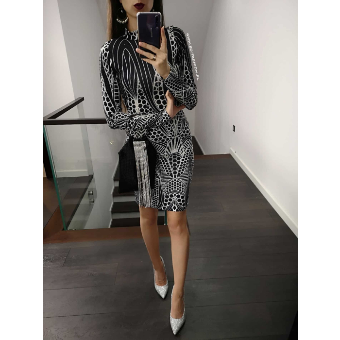 SUKIENKA SKIN BLACK OR WHITE